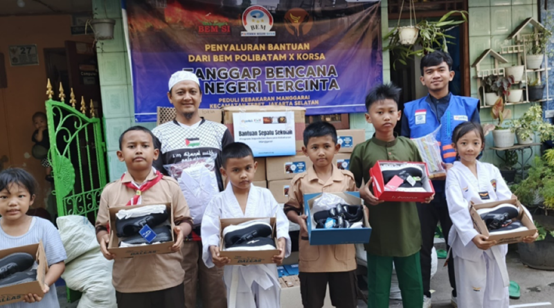 seragam-sekolah-untuk-anak-terdampak-kebakarn-1